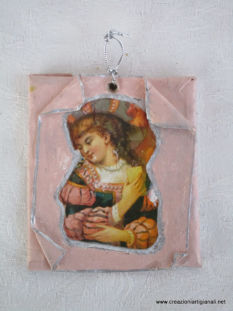 Libricino rosa con dama