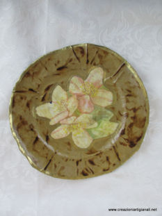 piatto con fiori